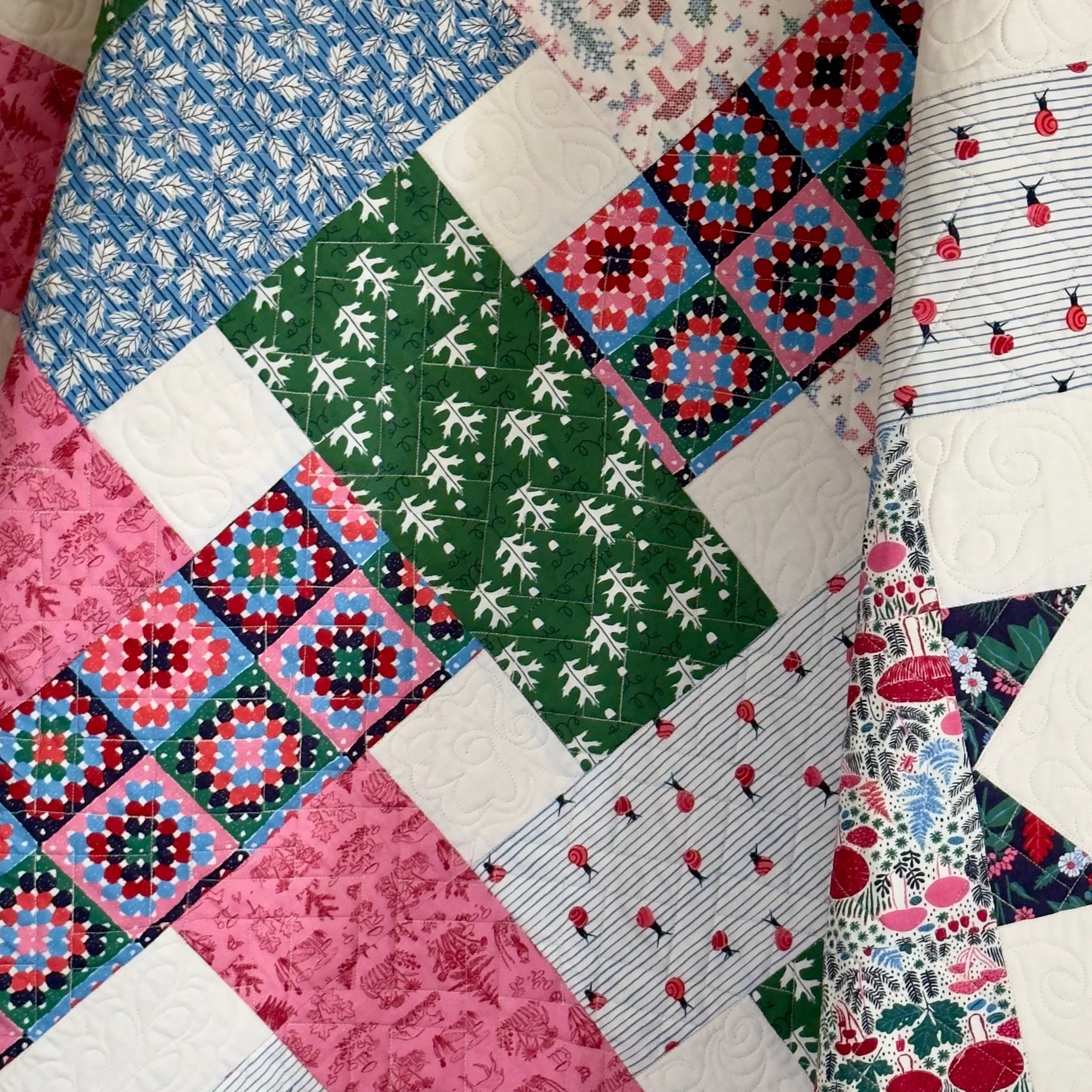 Autumn Walk by Emily Taylor: Ribbon Box Quilt Kit