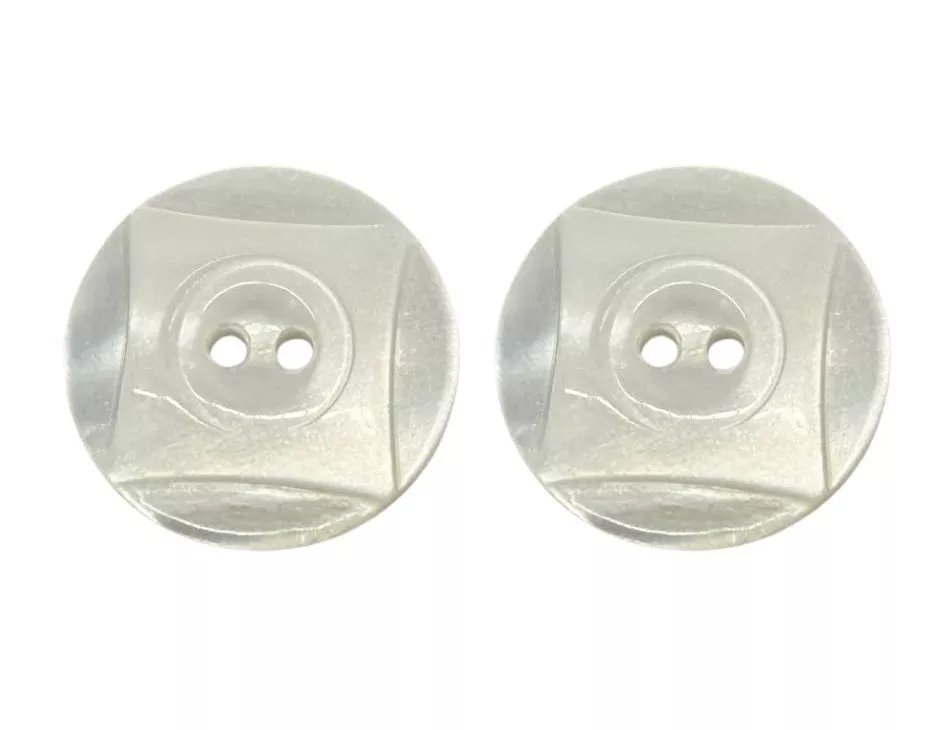 Carved Freshwater Shell Button 18mm