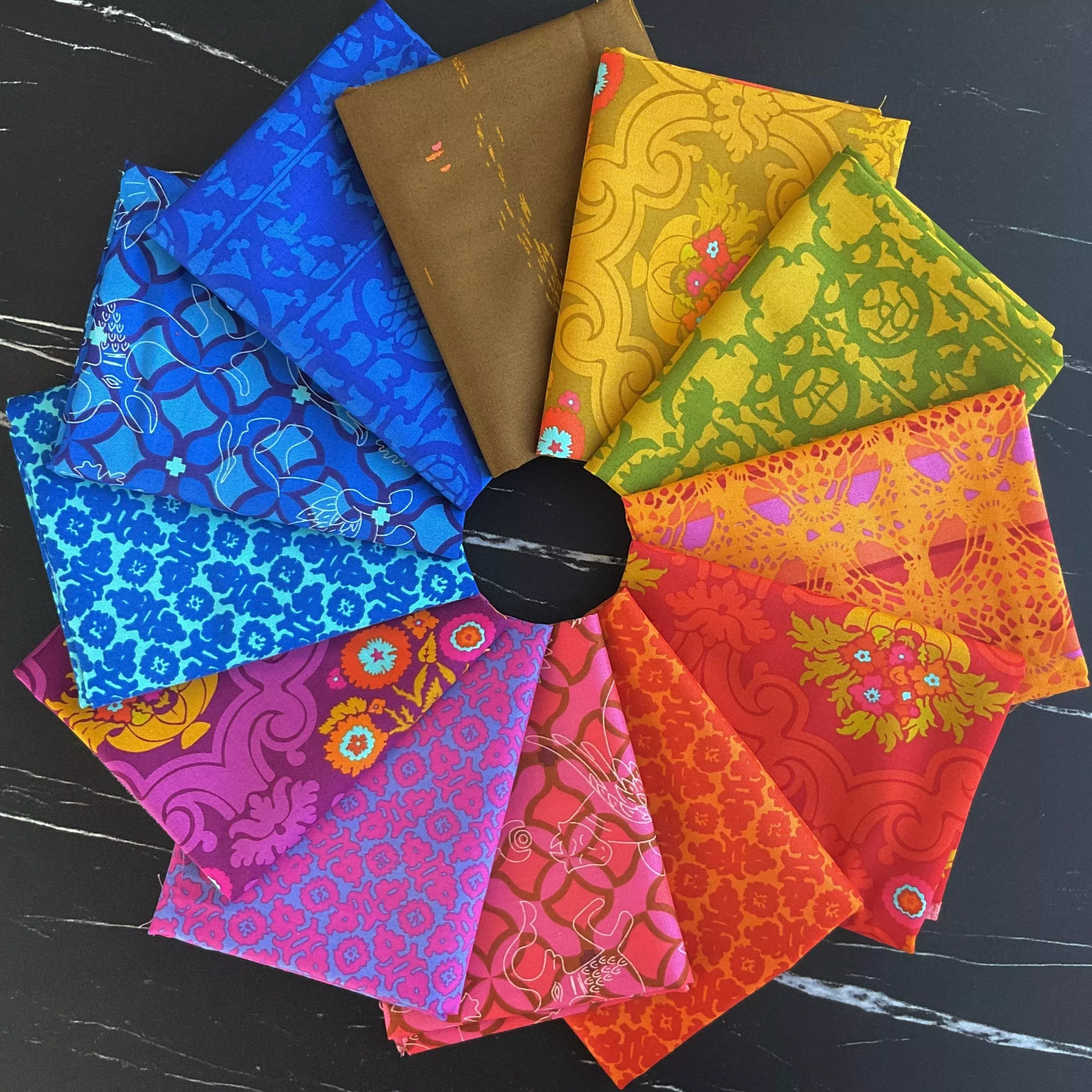 Chrysanthemum by Alison Glass : Bundles