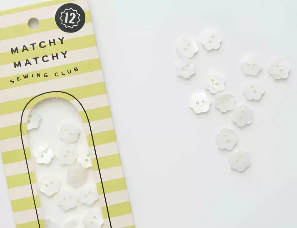 Flower Shaped 1/2" Shell Buttons
