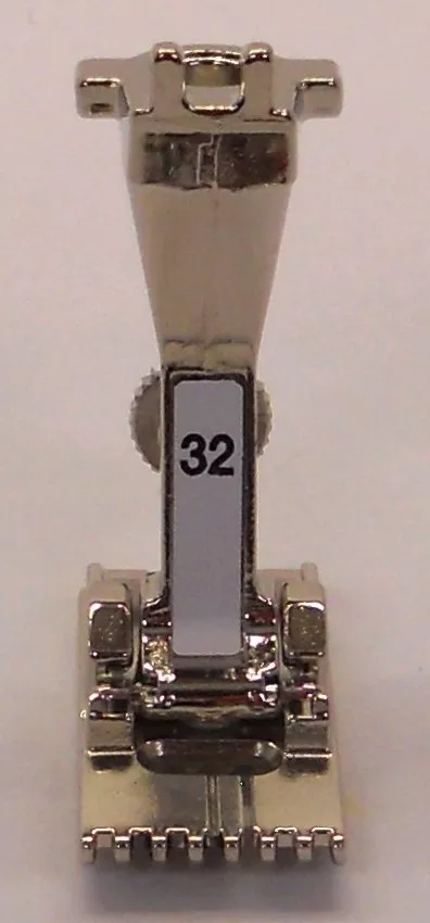 *FOOT #32 OLD-STYLE//7-GROOVE PINTUCKING FOOT//BERNINA