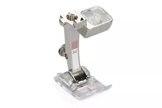 *FOOT #34C CLASSIC // 9MM CLEAR UNIVERSAL//BERNINA