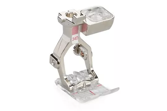 *FOOT #34D - CLASSIC - DUAL FEED//REVERSE PATTERN FOOT WITH TRANSPARENT SOLE//BERNINA