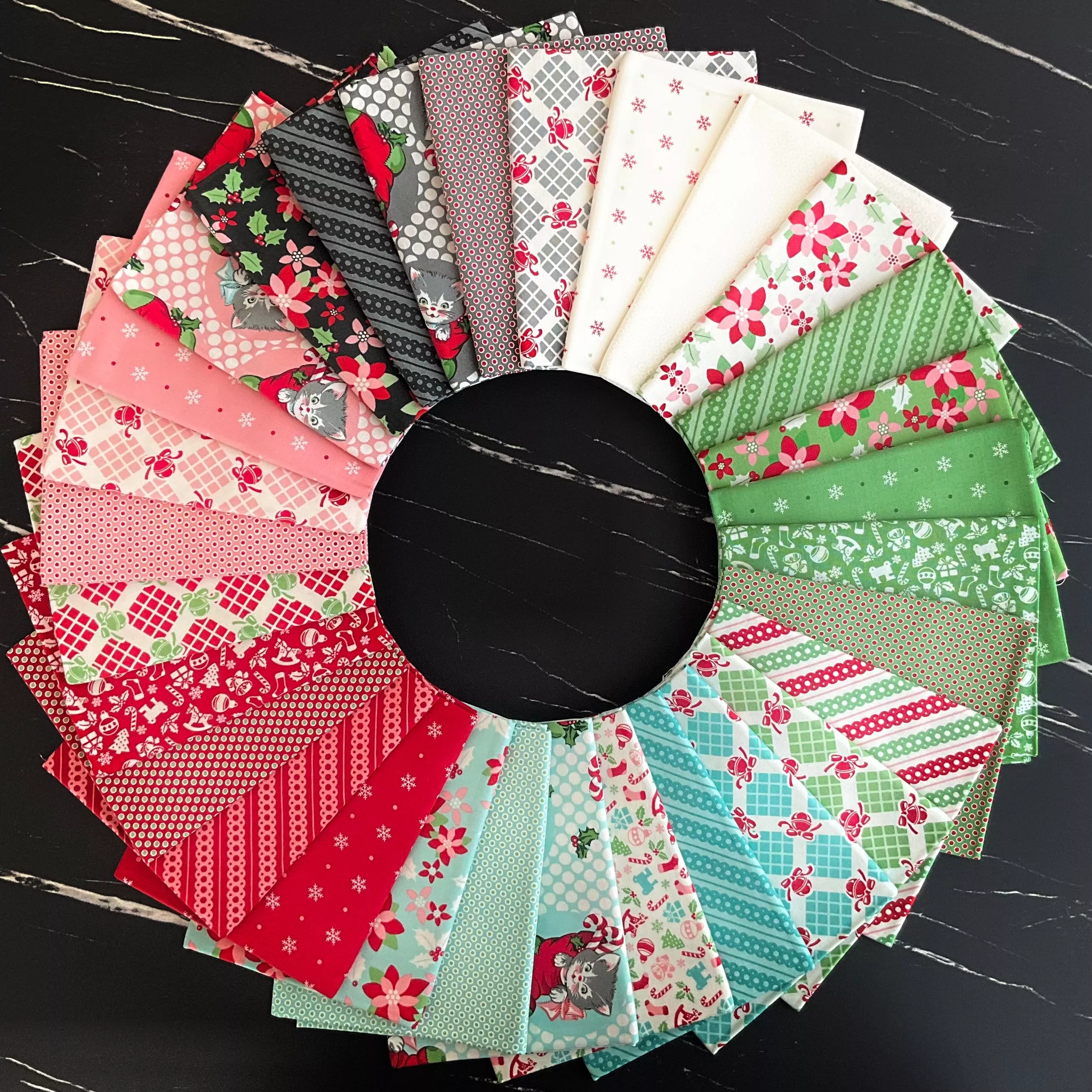 Kitty Christmas by Urban Chiks : Fat Quarter Bundle with Panel
