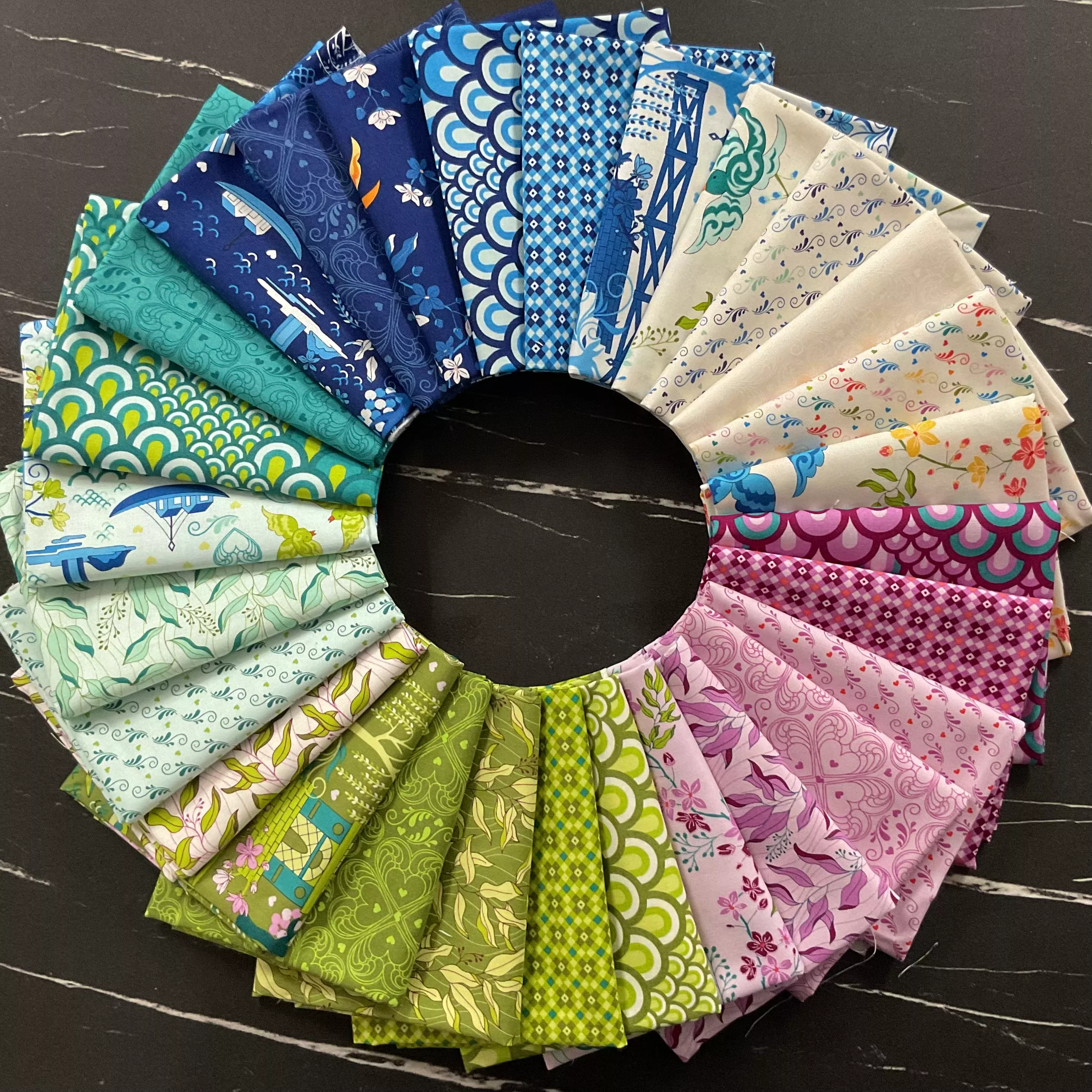 Legendary Love by Sarah Thomas of Sariditty : Fabric Bundles