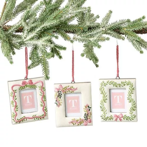 Ornament - Embroidery Photo Frame