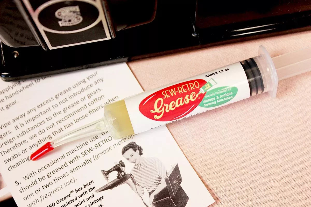 Sew-Retro Grease Motor and Gear Lubricant