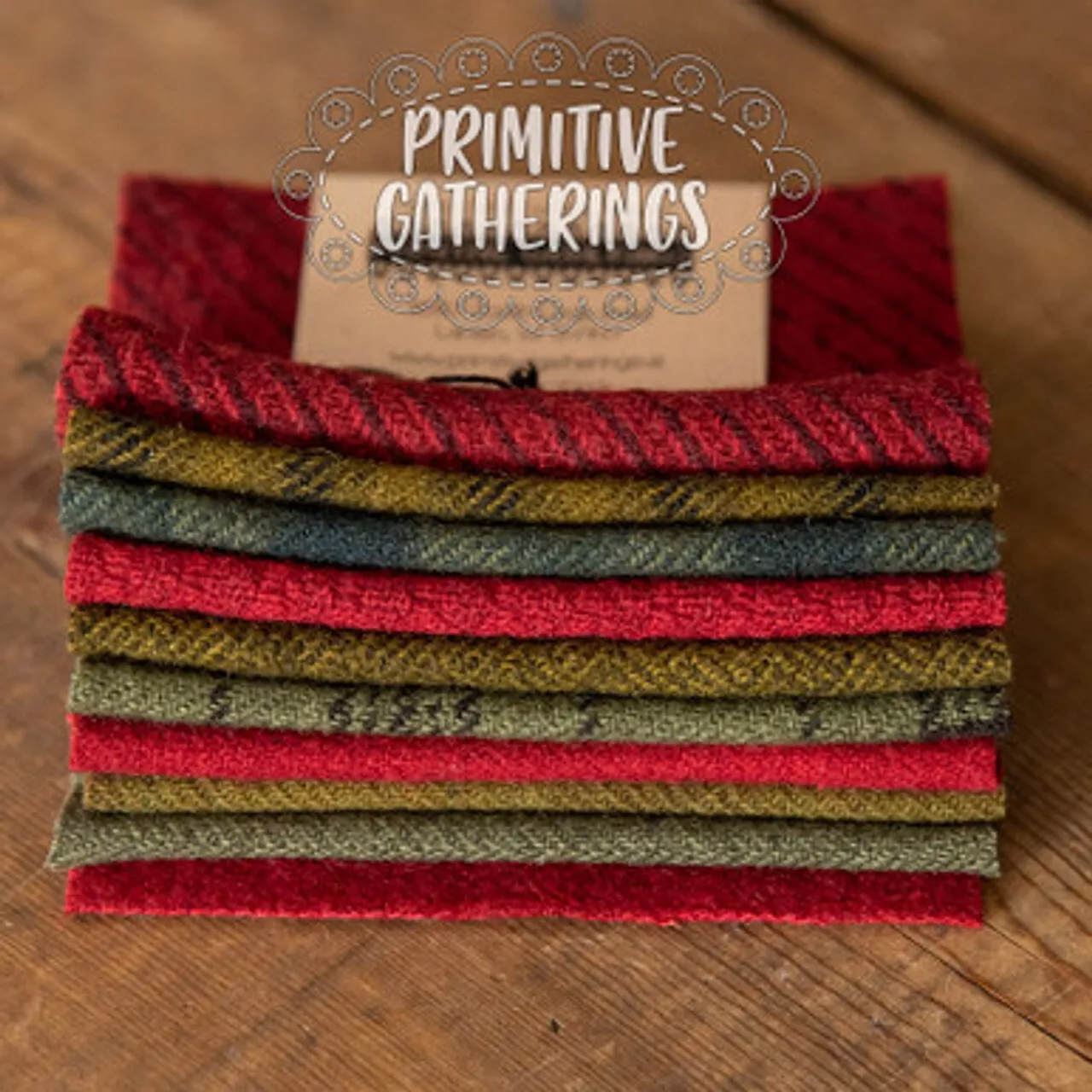 Wool 5in Charm Pack - Holiday
